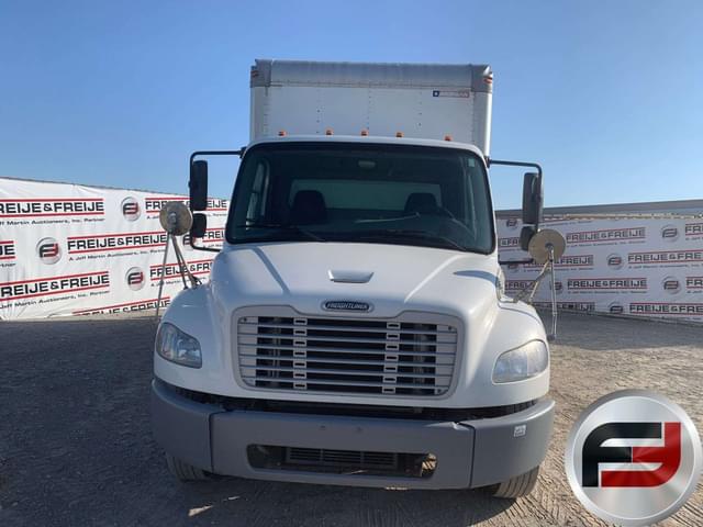 Image of Freightliner M2 equipment image 1