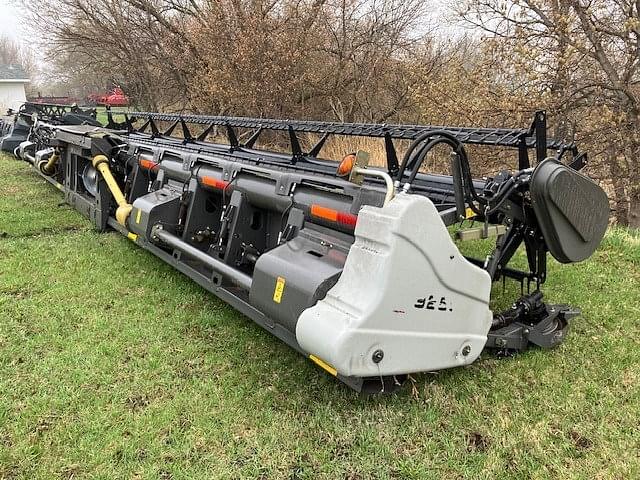 Image of Gleaner 9250 equipment image 2
