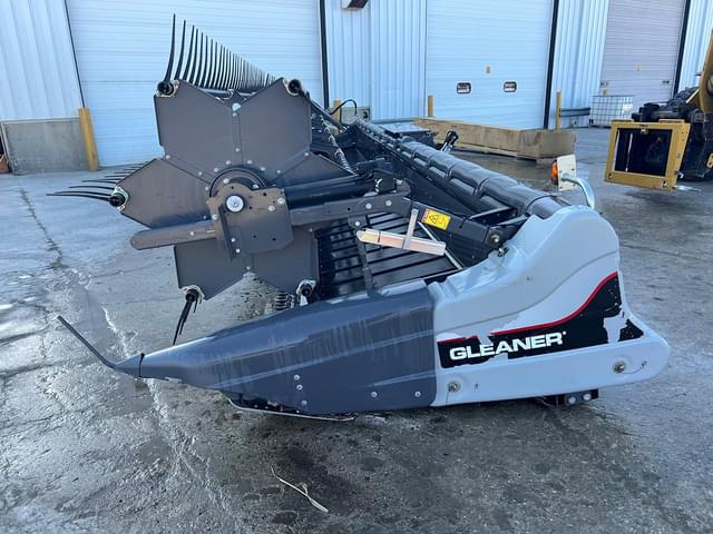 Image of Gleaner 9255 equipment image 2