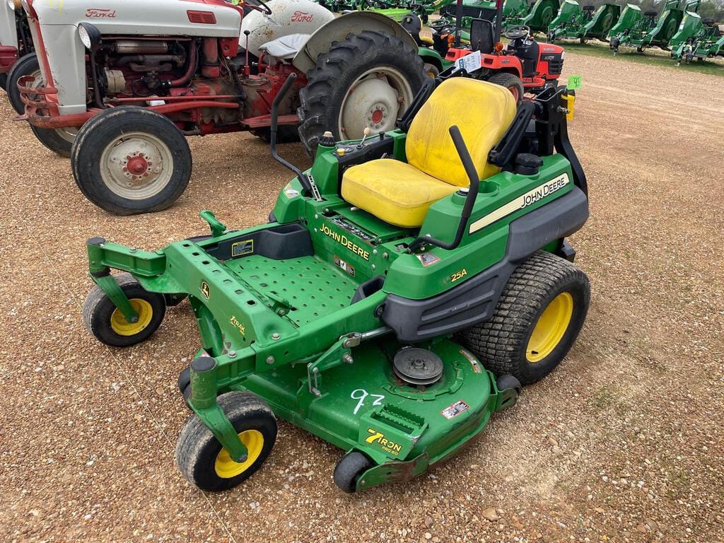 Main image John Deere Z925A