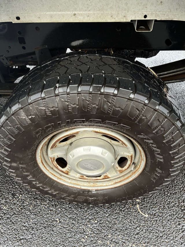 Image of Ford F-250 equipment image 4