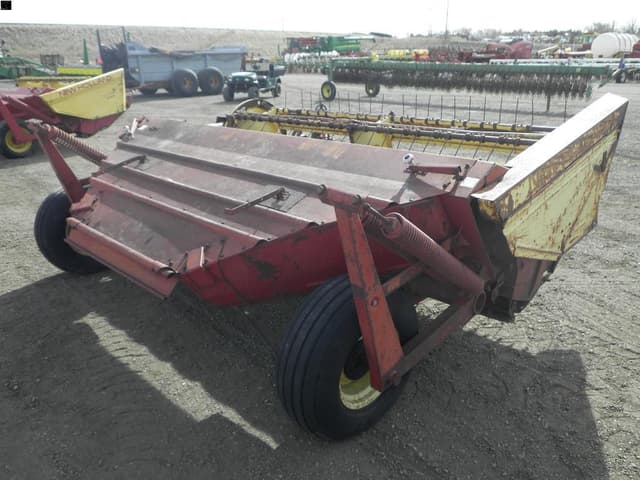 Image of New Holland 479 equipment image 2