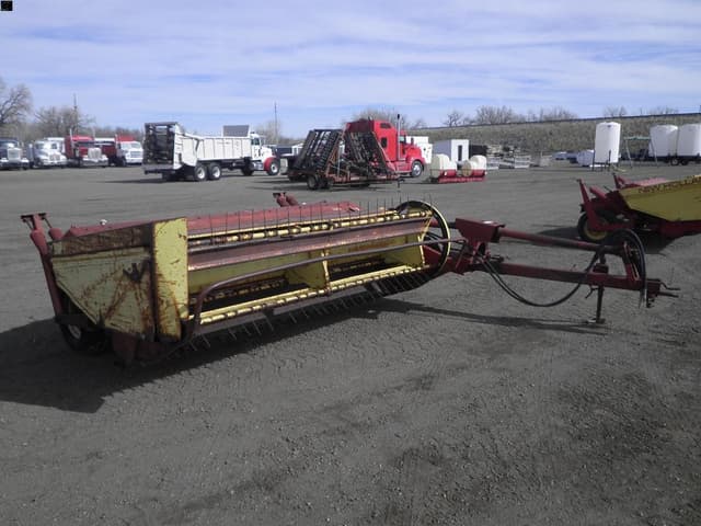 Image of New Holland 479 equipment image 3