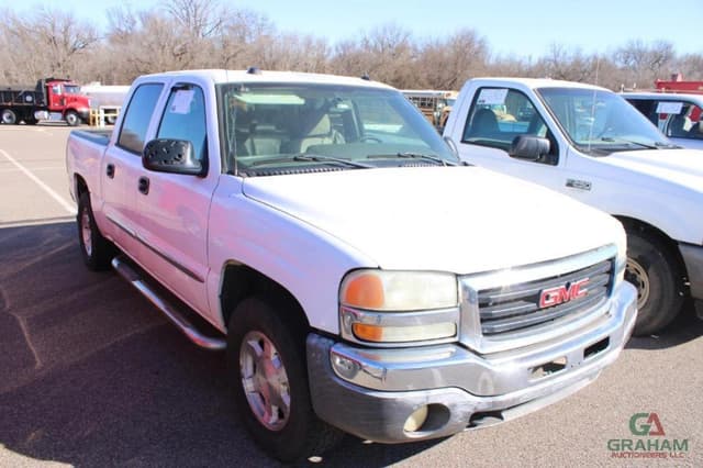 Image of GMC 1500 equipment image 1