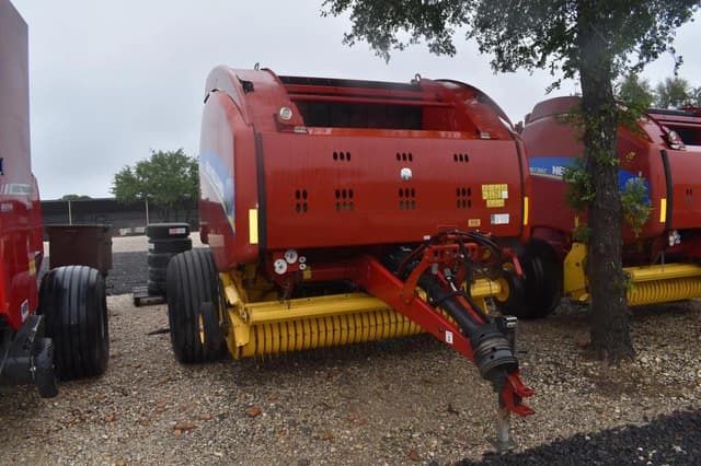 Image of New Holland RB560 equipment image 1