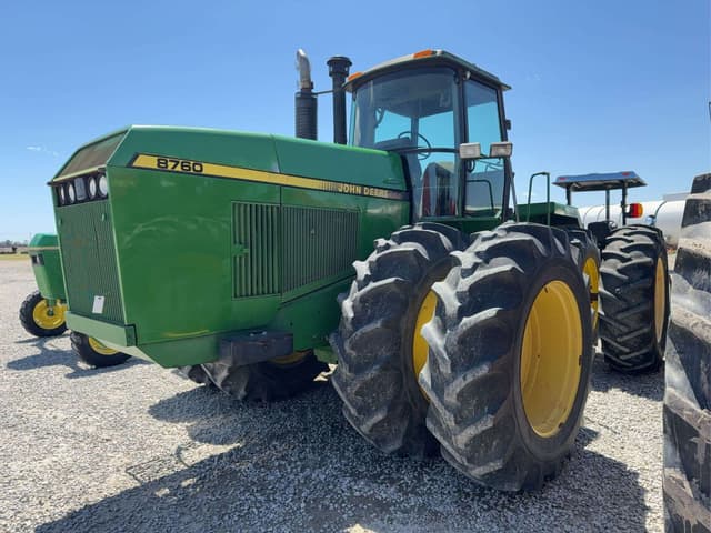 Image of John Deere 8760 equipment image 1