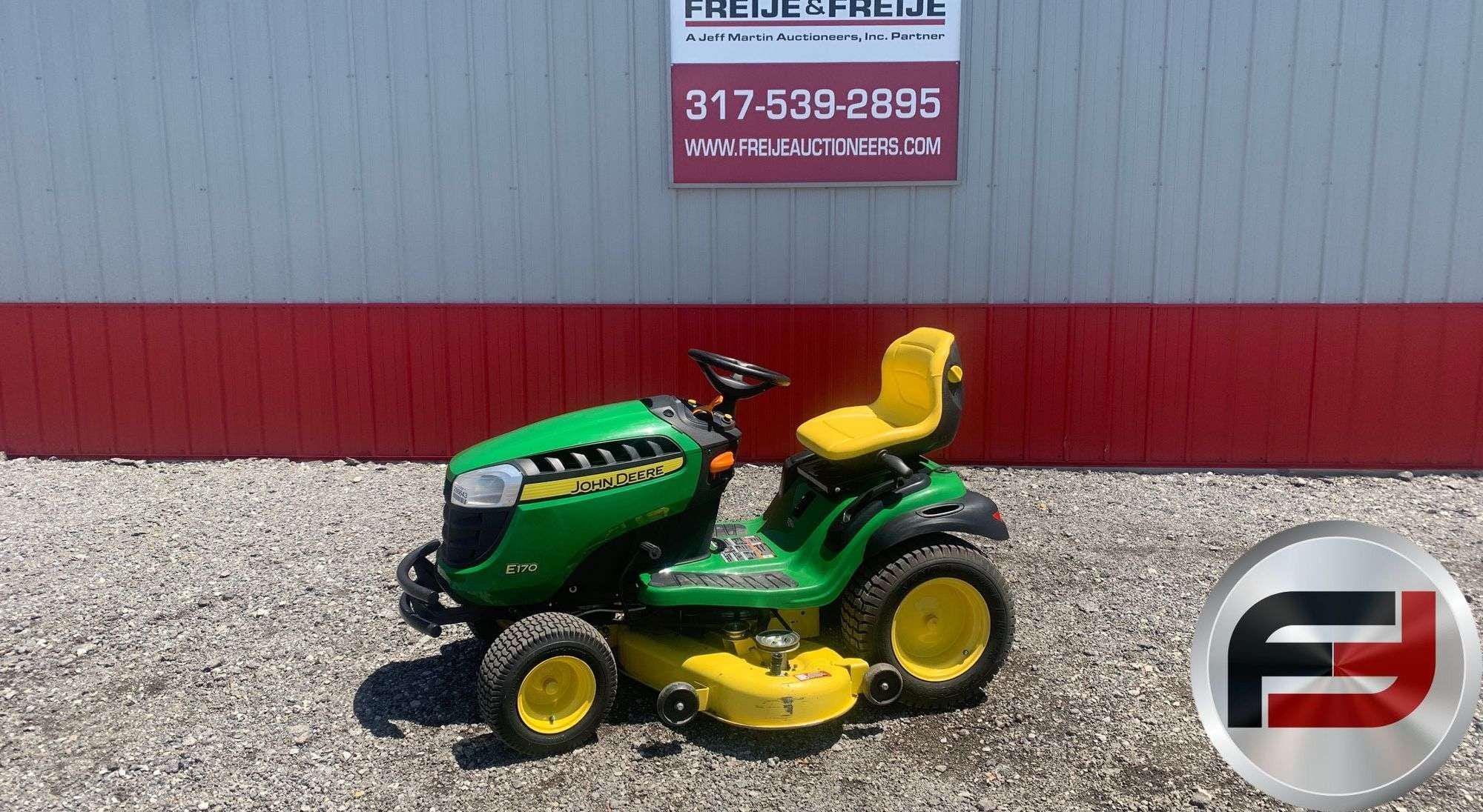 Main image John Deere E170