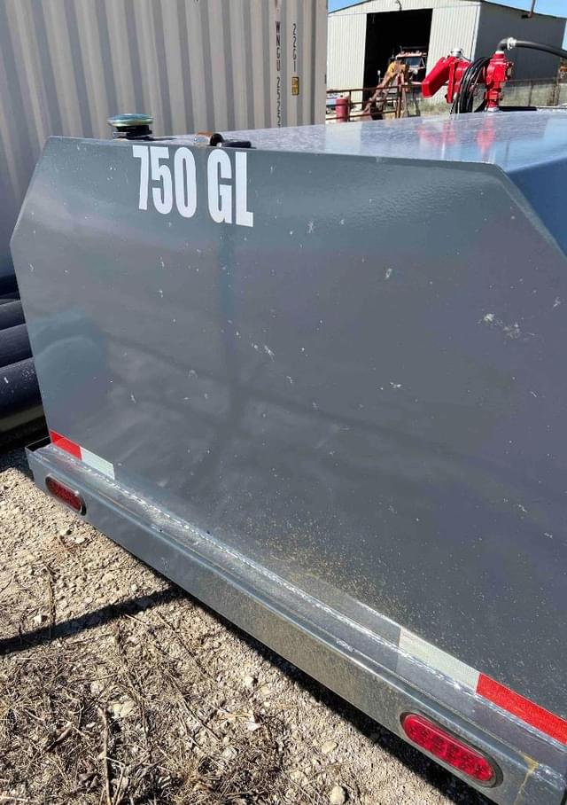 Image of X-STAR 750 Gallon equipment image 1