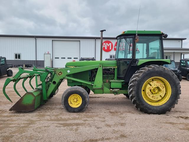 Image of John Deere 2950 equipment image 4