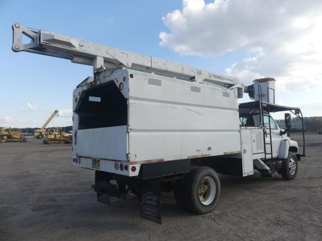 Image of GMC C7500 equipment image 2