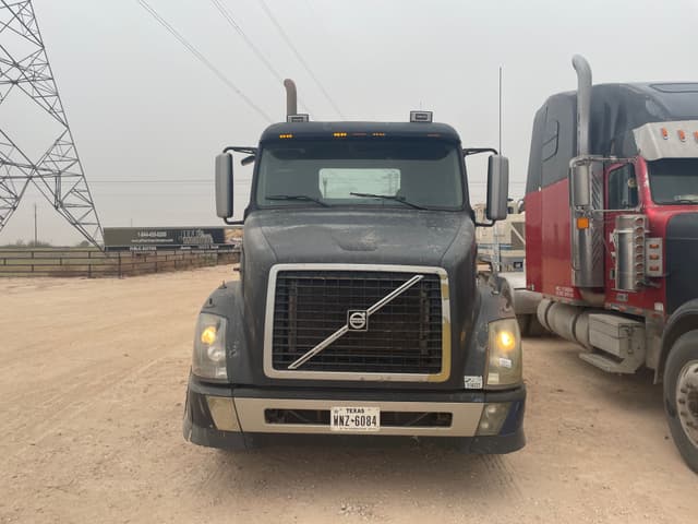 Image of Volvo VNL equipment image 1