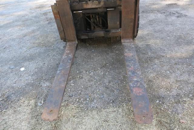 Image of Toyota 7FGU30 equipment image 4