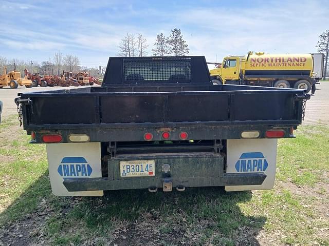 Image of Chevrolet 3500 equipment image 3
