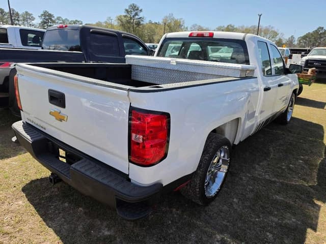 Image of Chevrolet 1500 equipment image 3