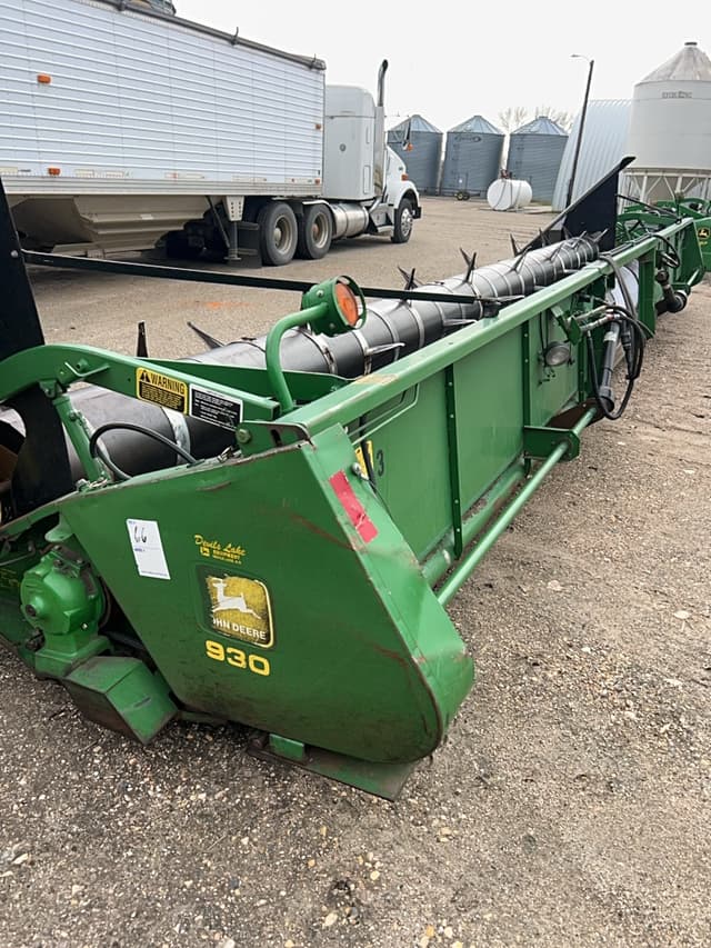 Image of John Deere 930 equipment image 2