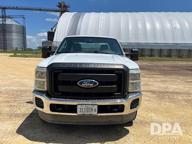 Image of Ford F-250 equipment image 2