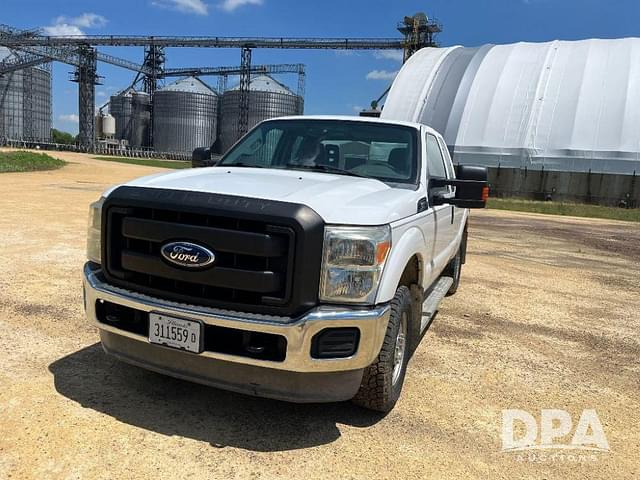 Image of Ford F-250 equipment image 1