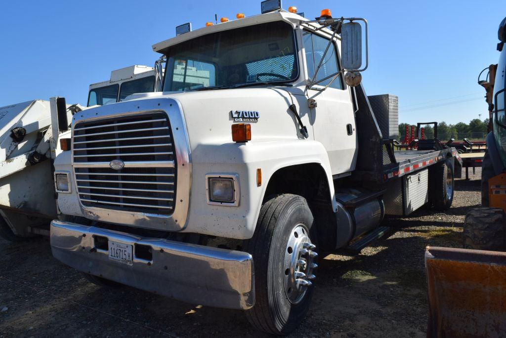 Main image Ford L7000