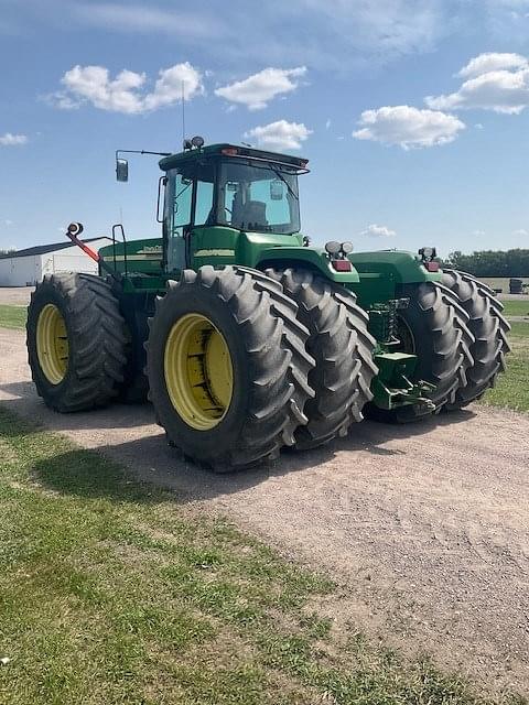 Image of John Deere 9320 equipment image 2