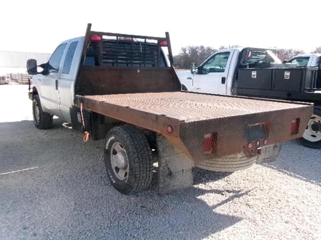 Image of Ford F-250 equipment image 2