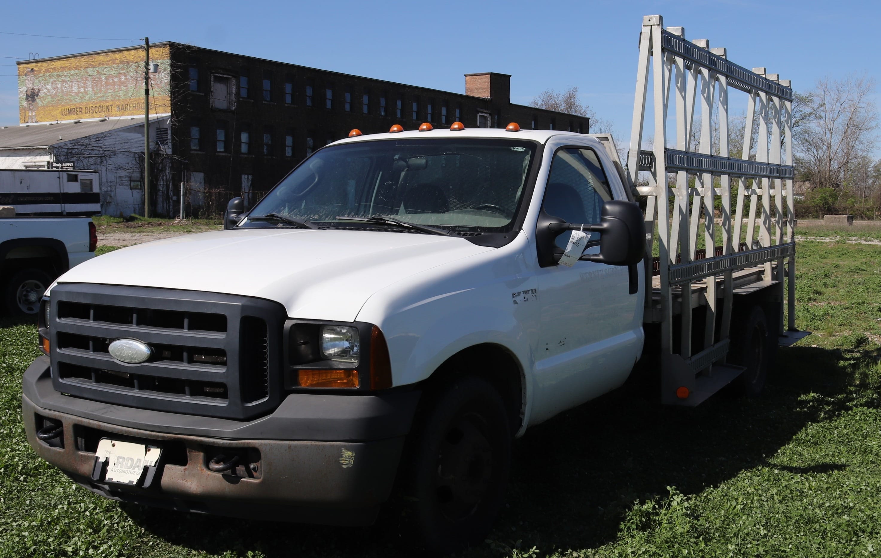 2007 Ford F-350 Equipment Image0