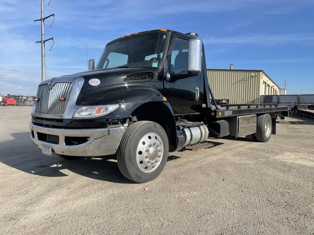 Image of International MV607 Primary image