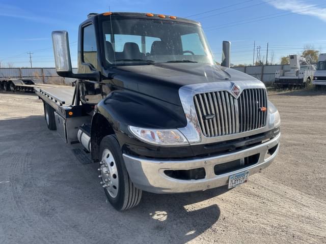 Image of International MV607 equipment image 4