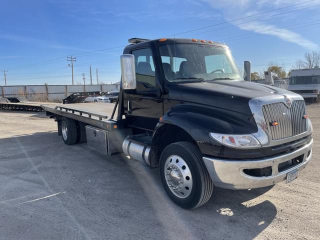 Image of International MV607 equipment image 3