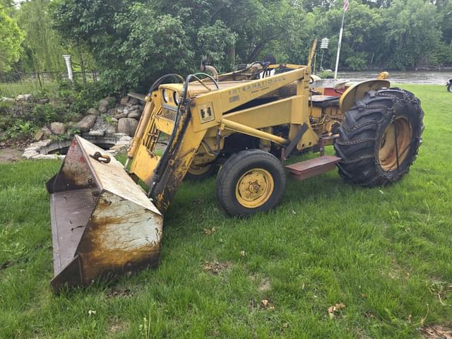 Image of International Harvester 2606 equipment image 1