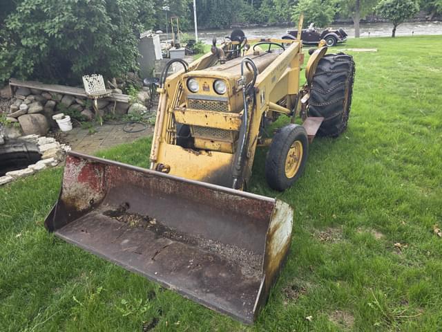 Image of International Harvester 2606 equipment image 3