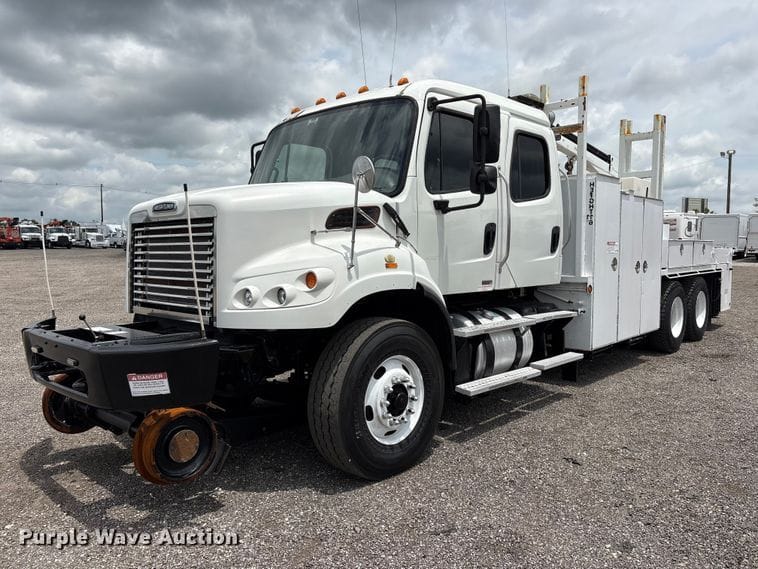 2012 Freightliner Business Class M2 Equipment Image0