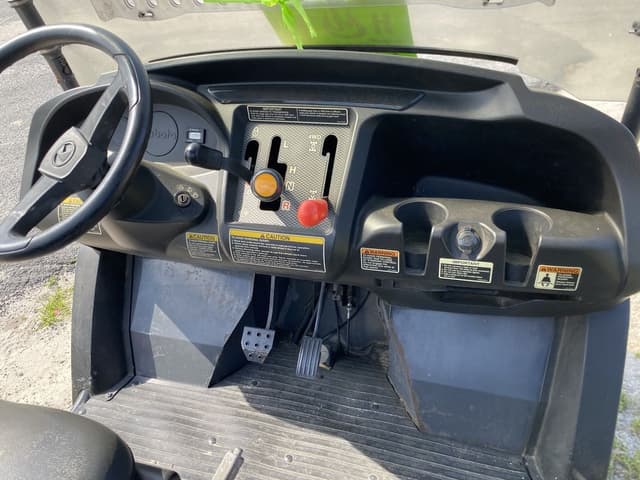 Image of Kubota RTV400CI equipment image 4