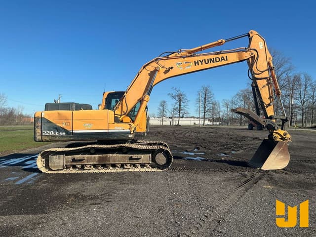 Image of Hyundai 220LC-9A equipment image 3