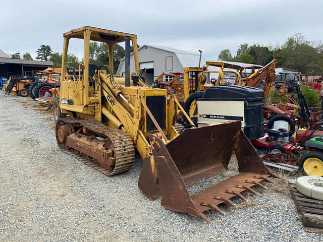 Image of Caterpillar 935B equipment image 4