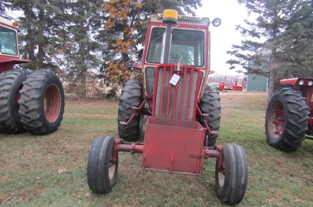 Image of International Harvester 806 equipment image 2