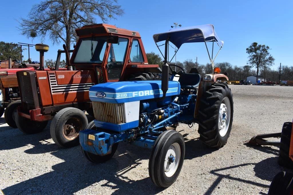 Ford 2110 Equipment Image0
