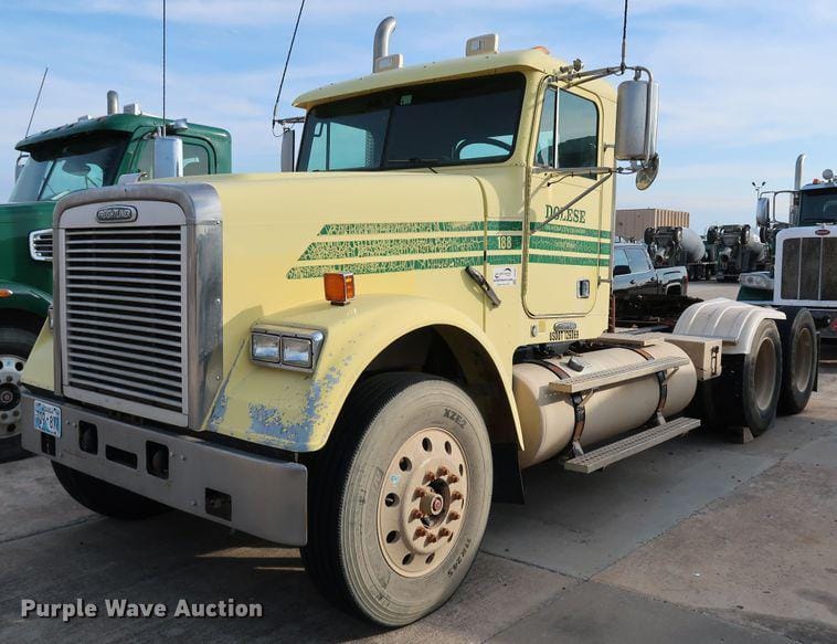 Main image Freightliner FLD120