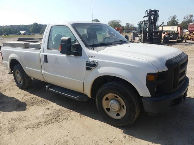 Image of Ford F-250 equipment image 1