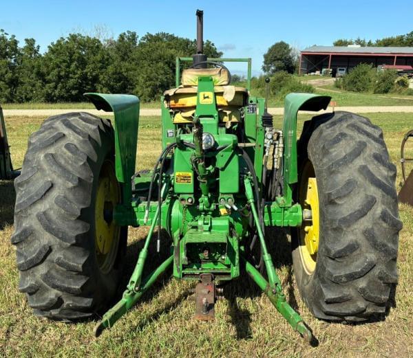 Image of John Deere 4020 equipment image 4