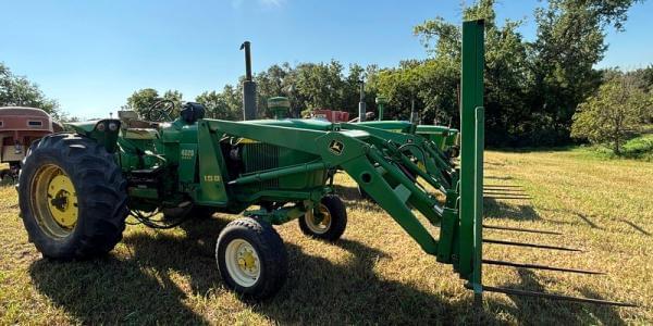 Image of John Deere 4020 equipment image 1