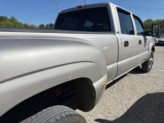 Image of Chevrolet 3500 equipment image 1