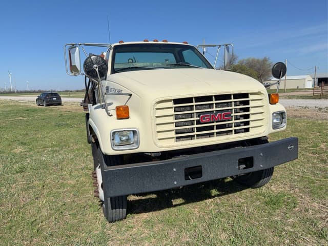 Image of GMC C6500 equipment image 1