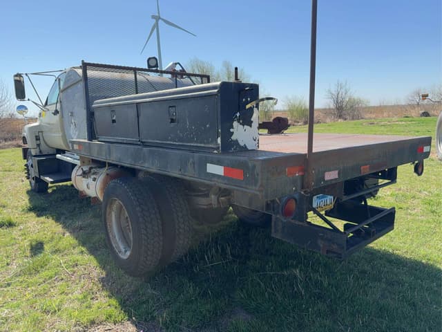 Image of GMC C6500 equipment image 4