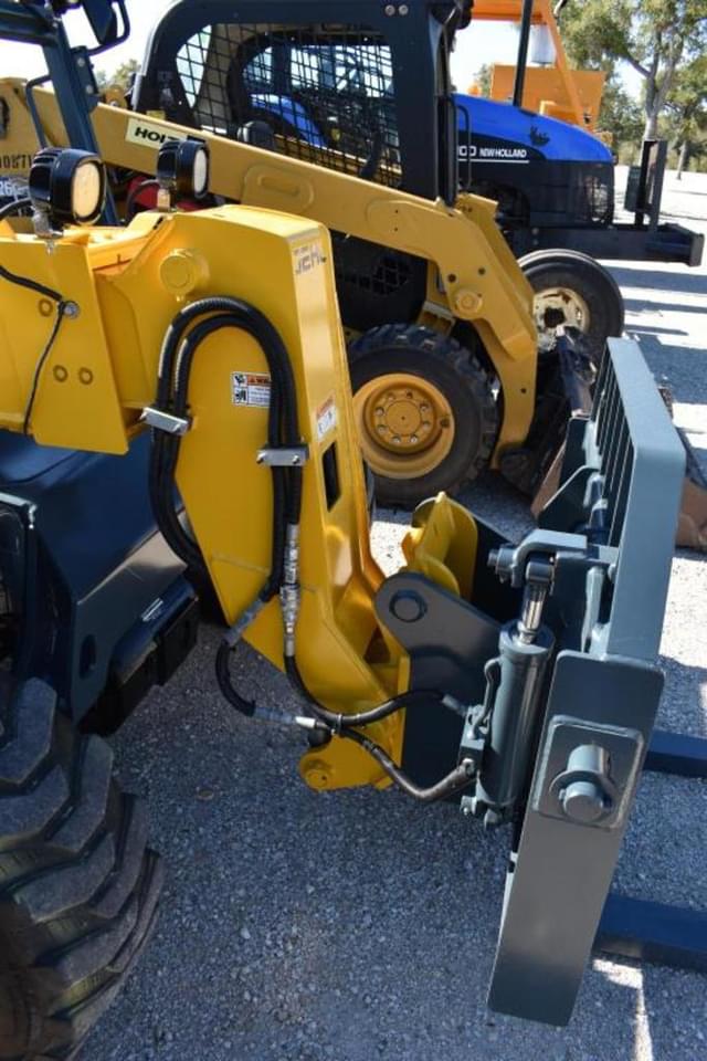 Image of Gehl RS5-19 equipment image 2