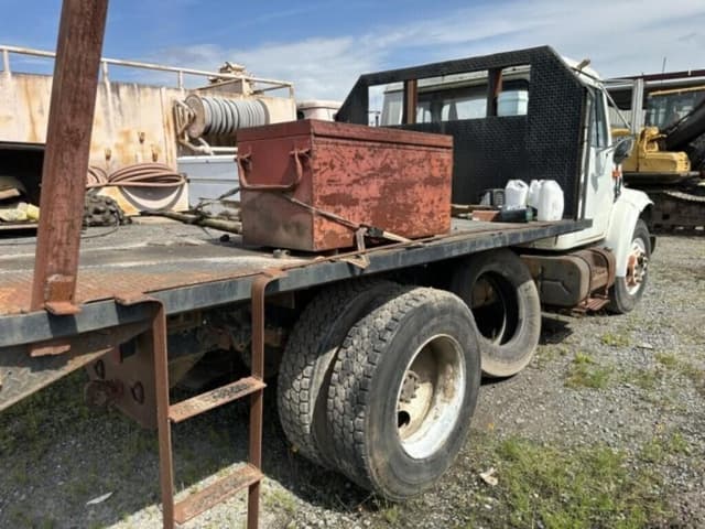 Image of International 4700 equipment image 3