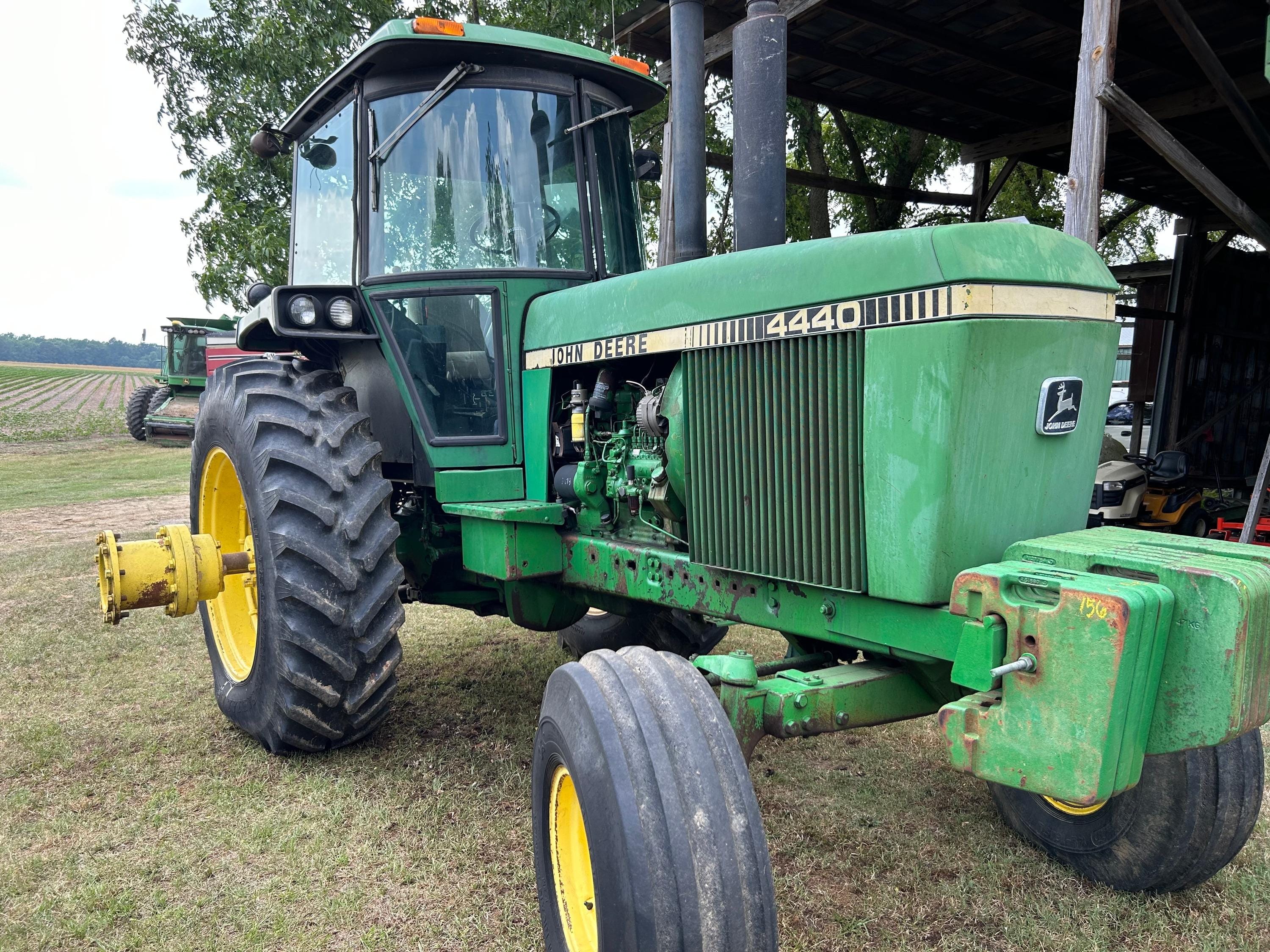 Main image John Deere 4440