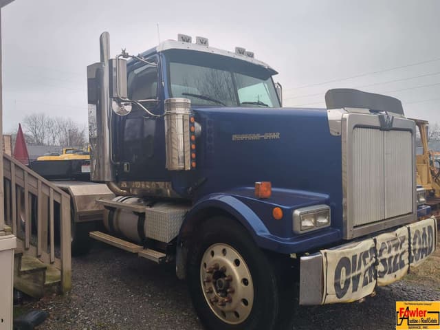 Image of Western Star 4964EX equipment image 2