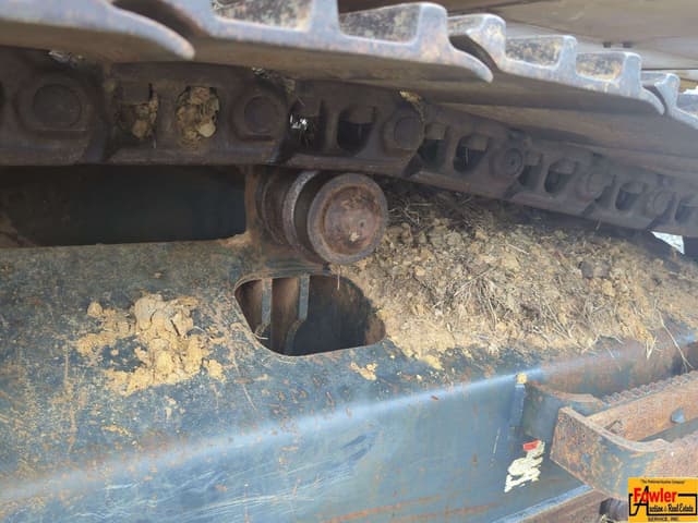 Image of Komatsu PC210LC-10 equipment image 4