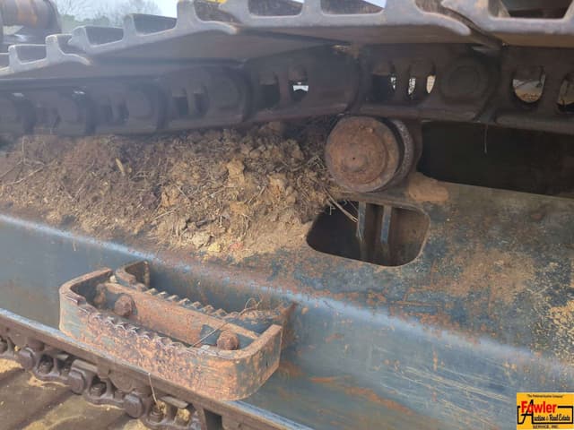 Image of Komatsu PC210LC-10 equipment image 2