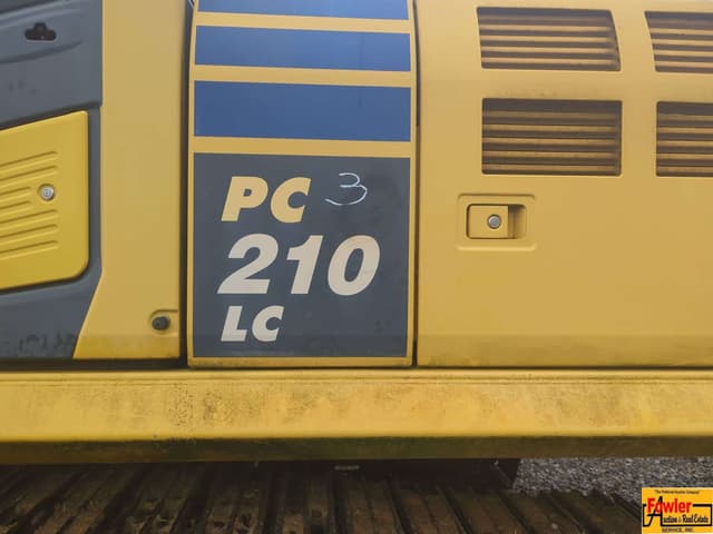 Image of Komatsu PC210LC-10 equipment image 1